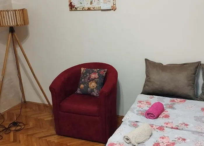 Lena Апартаменты